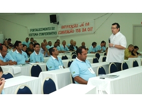 Políticas de ação para setores representados são definidas em Congresso Extraordinário