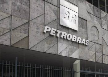 Sindicatos discutirão com a Petrobras situação de marítimos no plano de cargos