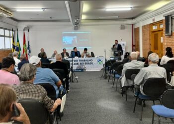 Workshop internacional evidencia a falta de uma política nacional efetiva para a pesca comercial